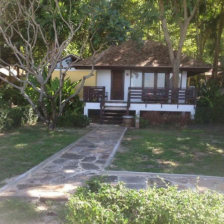 Mooban Talay Resort Koh Samet Екстер'єр фото